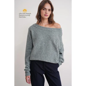 69633 Kadın Kayık Yaka Yün Karışımlı Premium Triko Kazak Çağla