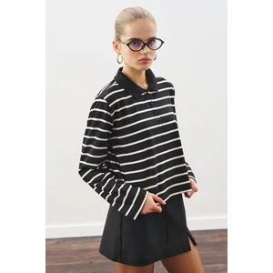 Polo Yaka Çizgili Tshırt Siyah