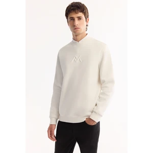 Avva Erkek Beyaz Bisiklet Yaka Pamuklu Şardonlu Baskılı Regular Fit Sweatshirt A52Y1327
