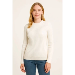 Kadın Bisiklet Yuvarlak Yaka Triko Kazak Pamuklu Kalın Fitilli Dokuma, Regular Fit Uzun Kollu Kışlık Model - Beyaz