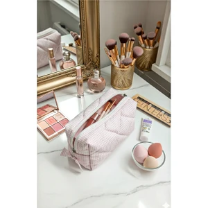 Mufin Collection Elyaf Dolgulu, Şık  Kareli Makyaj Çantası Büyük Boy 23X10