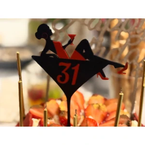 31 Yaş Pasta Süsü