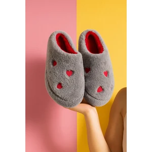 Elegant Kadın Terlik Kaymaz Taban ve Yumuşak Malzeme ile Kış Ayları için İdeal