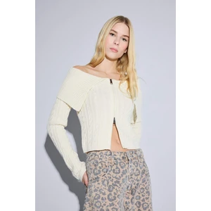 Regular Fit Açık Omuz Fermuarlı Triko Hırka E8263AX25WN