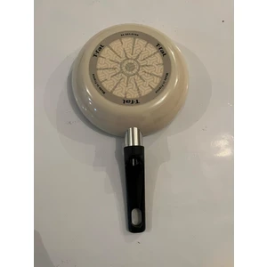 Titanyum Difüzyon Tabanlı 18 cm Tava