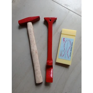 İnan Yapı Laminant Parke Usta Seti Kestamid Döşeme Takozu 2 cm x 17 cm - Çekiç 500 Gr ve Çektirme Demiri 3 x 32 cm