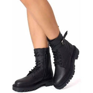 Siyah Fermuarlı Bağcıklı Tokalı Hakiki Deri Kadın Bot