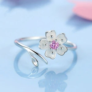 925 Ayar Gümüş 5 Yapraklı Yonca Model Boyutlanabilir Kadın Yüzük