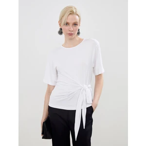 Bisiklet Yaka Büzgülü Kadın Tişört