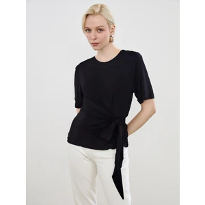 Bisiklet Yaka Büzgülü Kadın Tişört