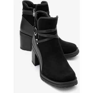 Wern Siyah Süet Kemerli Toka Detaylı Kadın Kalın Topuklu Bot