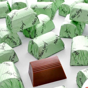 Antep Fıstıklı Baton Çikolata 450g Asetat Kutu