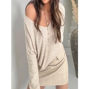 Arkası ve Önü V Yaka Salaş Bluz