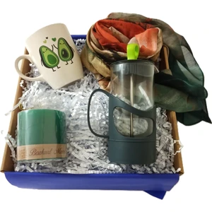 Alanç Gift Öğretmeler Günü Özel Hediye Seti, Avokado Kupa, Büyük Boy Fular, French Press, Mum