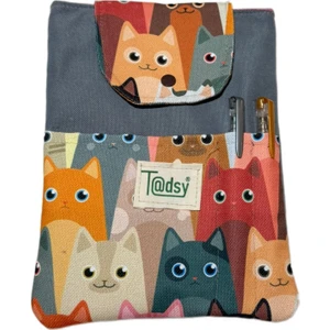 Kedili Kitap Kılıfı Şık ve Koruyucu Cepli Kitap Kılıfı Çok Amaçlı Çanta 19X25 cm