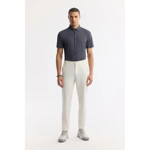 Avva Erkek Kırık Beyaz Beli Lastikli Bi-Stretch Teknik Kumaş Slim Fit Pantolon A51Y3077