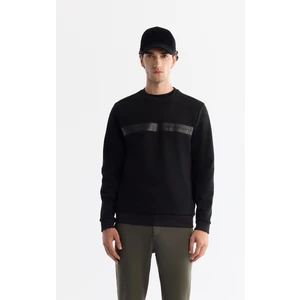 Avva Erkek SiyahBisiklet Yaka Pamuklu Baskılı Elastan Regular Fit Sweatshirt A42Y1260