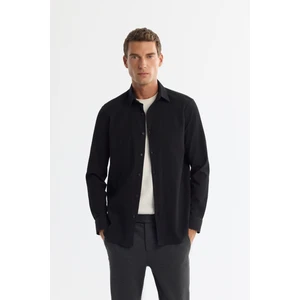 Avva Erkek Siyah Düğmeli Yaka Kolay Ütülenir Comfort Fit Gömlek A42Y2071