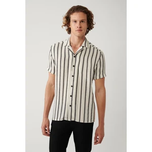 Avva Erkek Siyah Apaj Yaka Örme Kumaş Ajurlu Kısa Kollu Regular Fit Gömlek A41Y2220