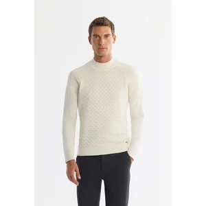 Avva Erkek Ekru Yarım Balıkçı Yaka Soft Touch Triko Regular Fit Kazak A42Y5023