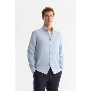 Avva Erkek Açık Mavi Düğmeli Yaka %100 Pamuk Regular Fit Gömlek B002033