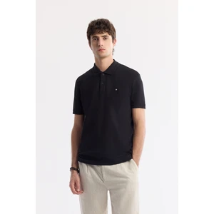 Avva Erkek Siyah Kıvrılmaz Polo Yaka %100 Pamuk Basic Regular Fit T-Shirt B001032