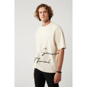 Avva Erkek Bej %100 Pamuk Bisiklet Yaka Baskılı Oversize Fit T-Shirt A41Y1038