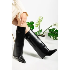 Siyah Parlak Model Topuklu  Kadın Çizme