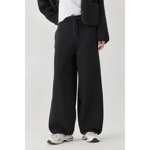 Kadın Barrel Fit Basic Şardonlu Eşofman Altı Siyah