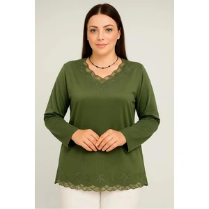 Rahat Kesim V Yaka Etek Ucu Tül Inci Işlemeli Haki Anne Penye Bluz