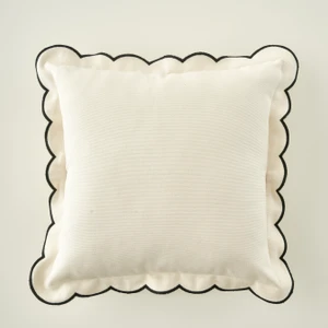 Bella Maison Scallop Kenar Kırlent Kılıfı Siyah (43X43 Cm)