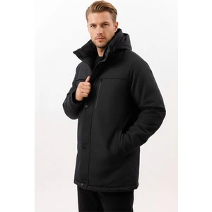 İçi Astarlı Su ve Rüzgar Geçirmez Cepli Kapüşonlu Erkek Mont