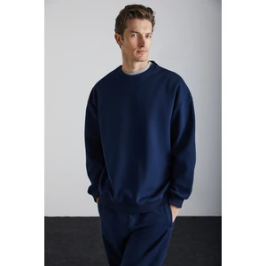 TRAVIS Erkek Organik Kumaşlı Yumuşacık Regular Fit Yuvarlak Yakalı Koyu Lacivert Sweatshirt