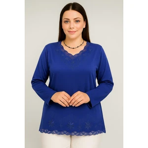 Rahat Kesim V Yaka Etek Ucu Tül Inci Işlemeli Mavi Anne Penye Bluz