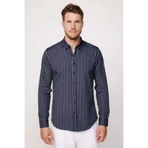 Erkek Slim Fit Dar Kesim Uzun Kollu Pamuklu Kolay Ütü Çizgili Lacivert Düğmeli Yaka Gömlek