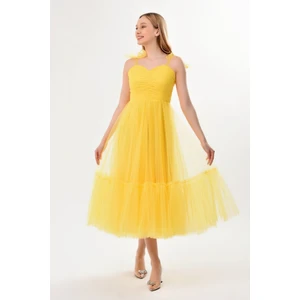 Omuzları Bağlamalı Renkli Tül Abiye Elbise