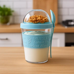 Taken Go Kapaklı Kaşıklı Pratik Taşınabilir Meyveli Yoğurt Kabı