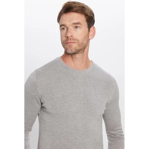 Erkek Standart Fit Normal Kesim Bisiklet Yaka Gri Triko Kazak