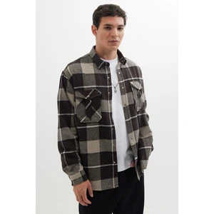 Erkek Relax Fit Rahat Kesim Oduncu Çift Cep Düğmeli Kareli Kışlık Gömlek