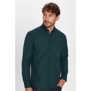 Erkek Regular Fit Klasik Kesim Pamuklu Küçük Kareli Düğmeli Yaka Gömlek