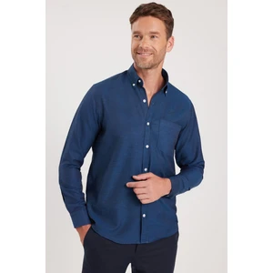 Erkek Regular Fit Klasik Kesim Düz Yaka Düğmeli Cepli Lacivert Gömlek
