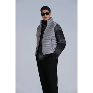 Axel Kaz Tüyü Erkek Yelek Siyah