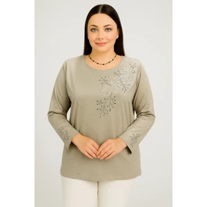 Rahat Kesim Yuvarlak Yaka Kol Işlemeli Anne Kadın Penye Bluz