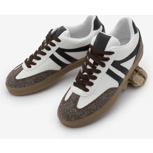 Kadın Sneaker Bağcıklı Düz Taban Spor Ayakkabı Tiyone Kahverengi