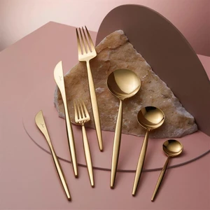 9000 Titanyum Gold 84 Parça 12 Kişilik Çatal Kaşık Bıçak Seti