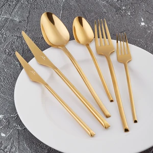 5500 12 Kişilik 84 Parça Altın Çatal Kaşık Bıçak Takımı