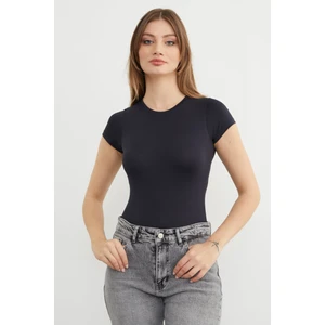 Basic Bisiklet Yaka Çıtçıtlı Body