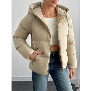 Kadın Kapüşonlu Şişme Mont