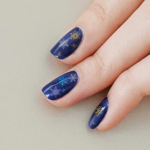 Kartanesi Tırnak Dövmesi