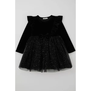 Kız Çocuk Uzun Kollu Kadife Elbise Fiyonk Aksesuarlı Tülü Detaylı 3-8 Yaş, Siyah